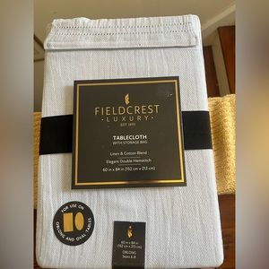 FieldCrest Luxury, table cloth with storage bag.